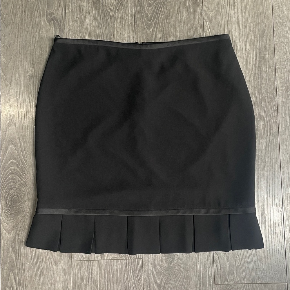 Vintage Joseph Ribkoff Black Pencil Skirt With Pleated Hemline size 16